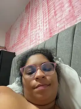 Tana_latin1 live cam