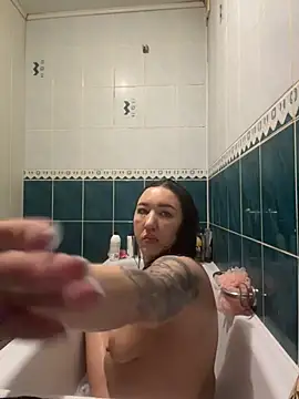 Naughtbaby_2025 webcam