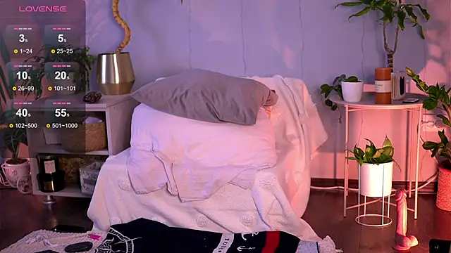 PureEllieX live cam