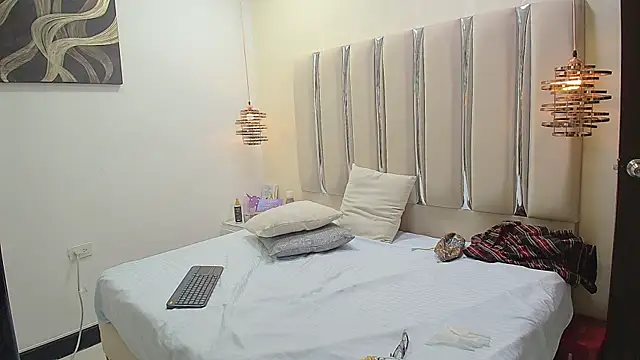 MiiaVelvet_ webcam