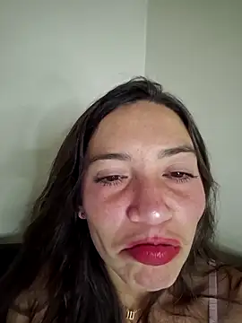 loveuu-bae webcam