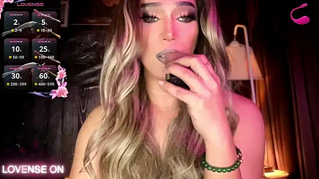 Lo_la_69 webcam