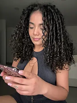 Curlyierr webcam