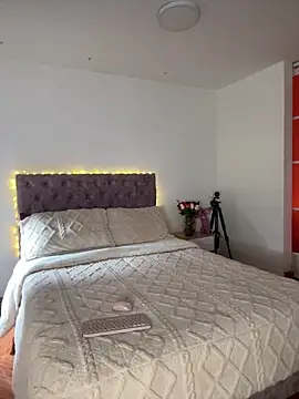 samantha_e2 (F young) - striptease