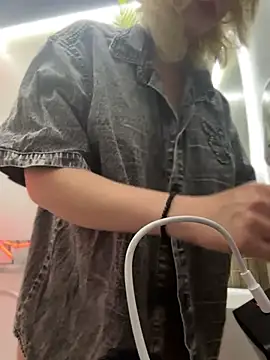 ronniekiss (F young) - Full naked