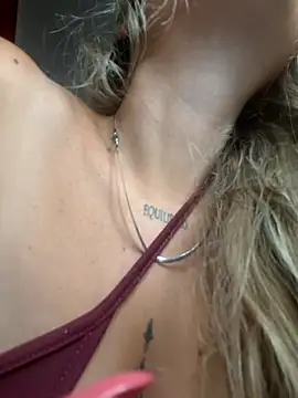 Emilyvuxa webcam