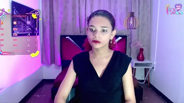luisa__torres webcam