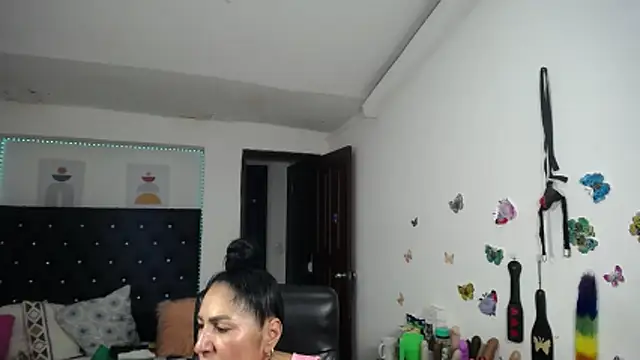mature_bigboobs10 webcam