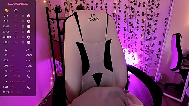AnyaTaylor_ webcam