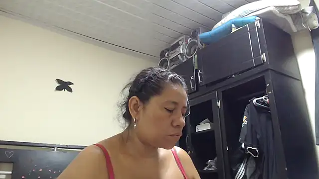 adrixxx38 webcam