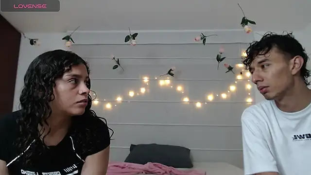 sarabubbie (Ask my age) - Get Naked