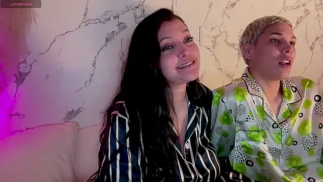 MarcellaGriffin webcam