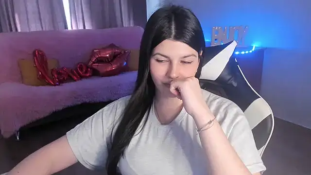 kisamodel - KisaModel's free webcam - UK Sex Cams