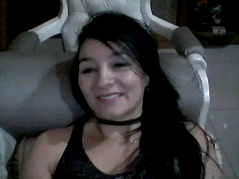 Anlly_garcia002 live cam on StripChat