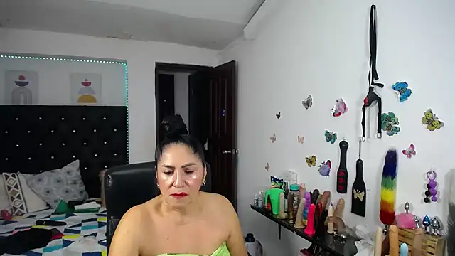 mature_bigboobs10 - Mature_bigboobs10's free webcam - UK Sex Cams