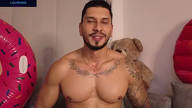 Seth_Vegaa live cam on StripChat