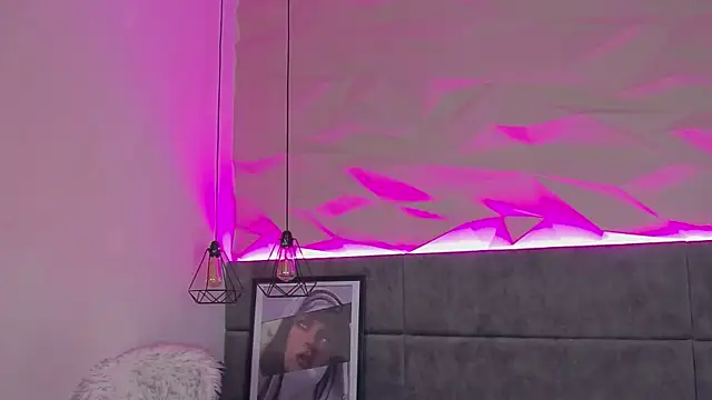 -LeilaPassion- live cam on StripChat