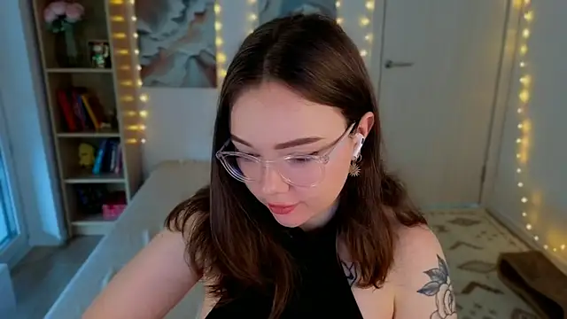 MilenaSaint webcam