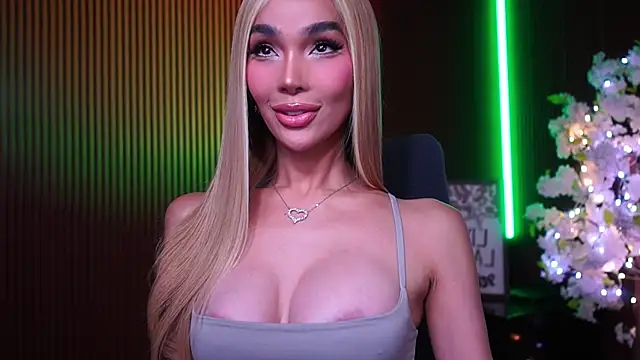 xxforyoureyesonlyxx webcam