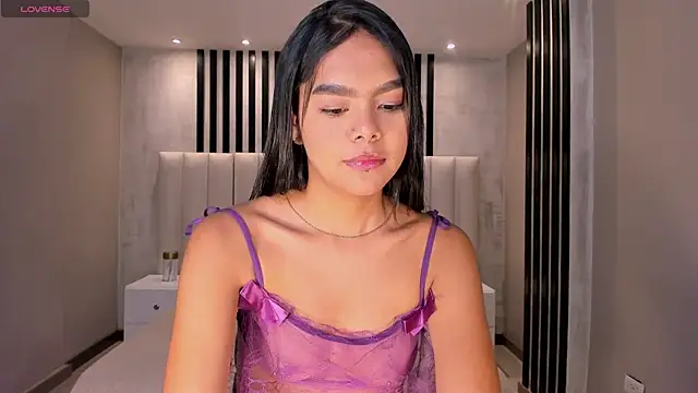 SaphiraJames webcam