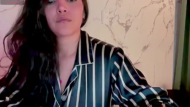 MarcellaGriffin webcam