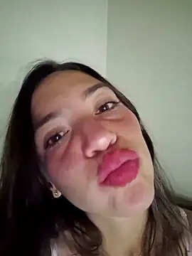 loveuu-bae webcam