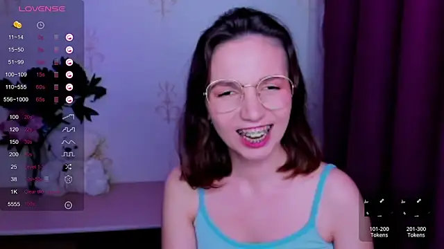 KindHazelHere_ webcam
