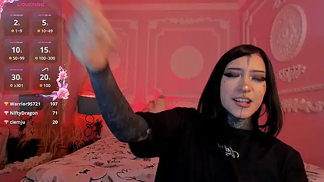 Kat_VonDe live cam on StripChat