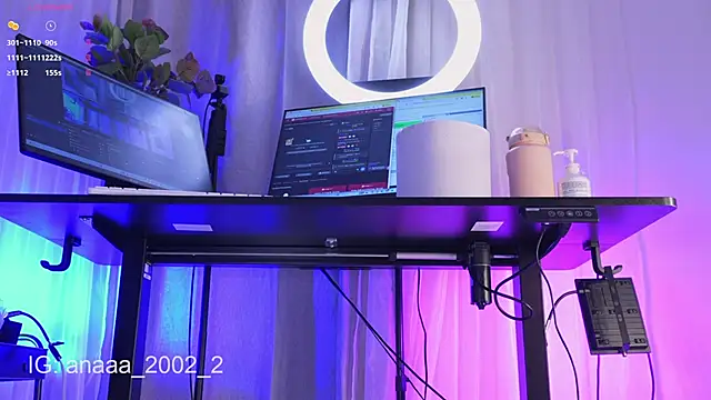 maykka webcam