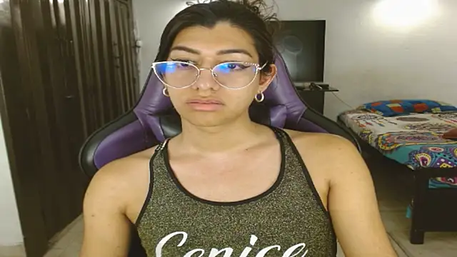 Alanni_parker webcam
