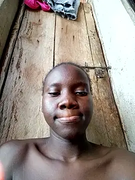 Black_juicy24 webcam