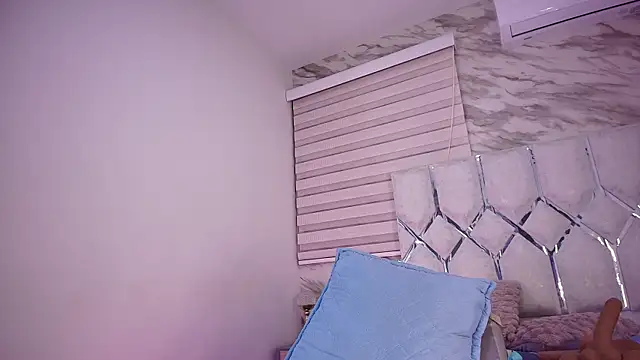 cataleya_ebony_ webcam