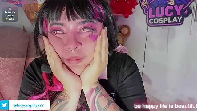 Lucycosplay777 webcam