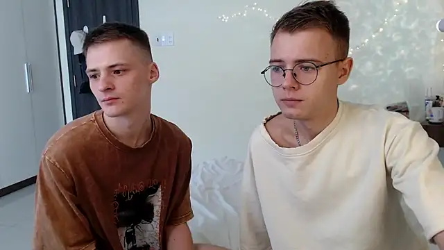 NikiKerryCum webcam