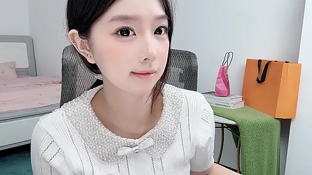 Yoyo33355 webcam