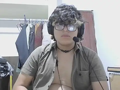 layom_21 webcam