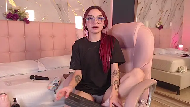 Red_kytty6 webcam
