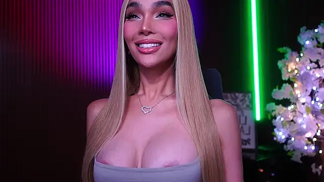xxforyoureyesonlyxx webcam