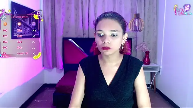 luisa__torres webcam