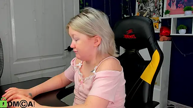 Sara_Robinson webcam