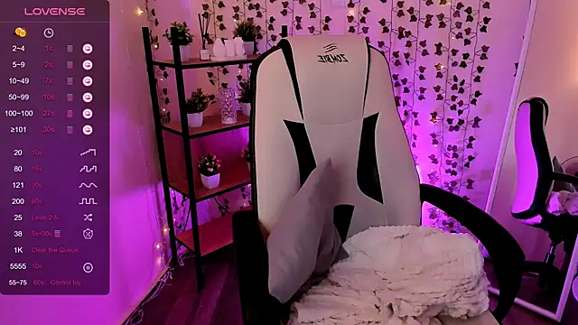 AnyaTaylor_ webcam