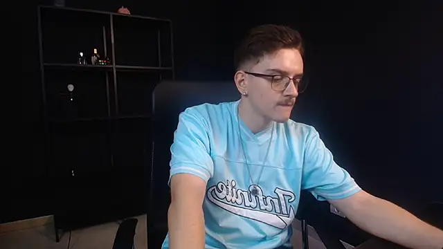 FelixStarkk live cam on StripChat