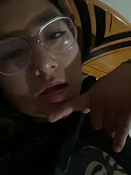 DirtyCerezita webcam
