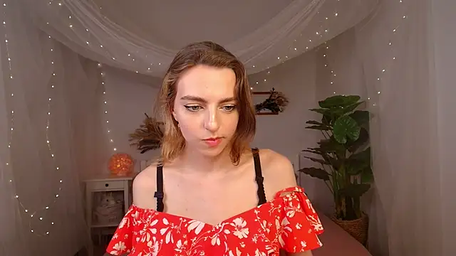 CherryCl0ud live cam on StripChat