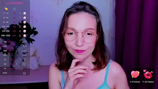 KindHazelHere_ webcam