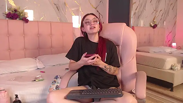 Red_kytty6 webcam