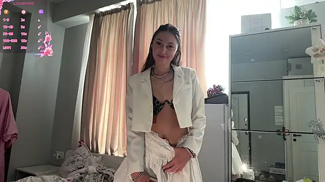 selena_favn's live room