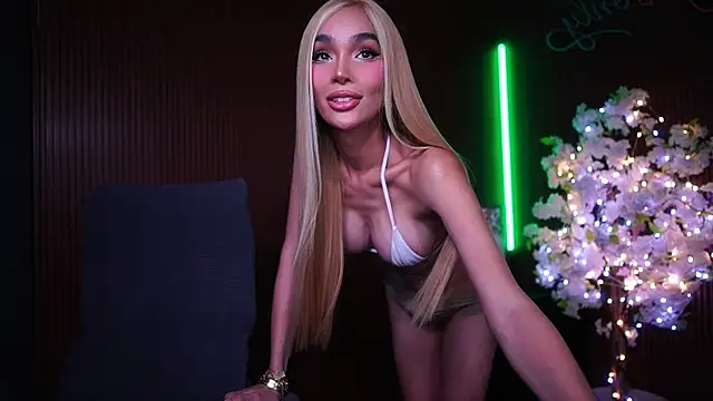 xxforyoureyesonlyxx webcam