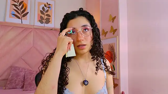 DemiJones_ webcam