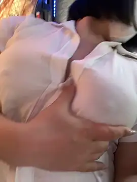 May-Squirt live sex cam